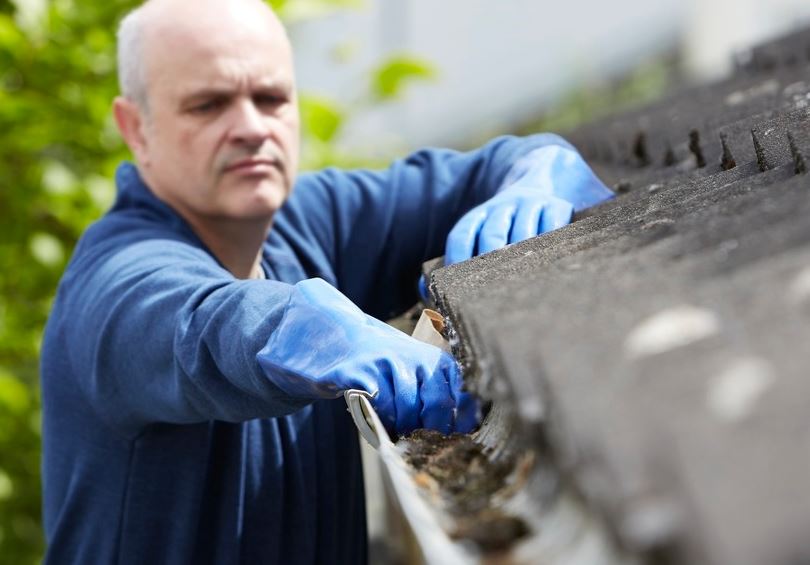 Rain Gutter Cleaning Yuba City, CA Rain Gutter Cleaning Yuba City, CA